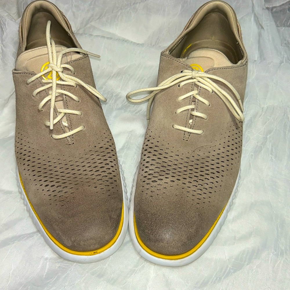 Cole Haan Men's 2.Zerogrand Laser Wingtip Oxford Lined, Warm Stucco Suede, 10M.